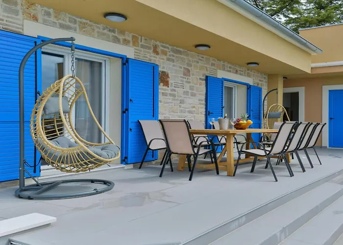 Re With Pool And Comfortable *