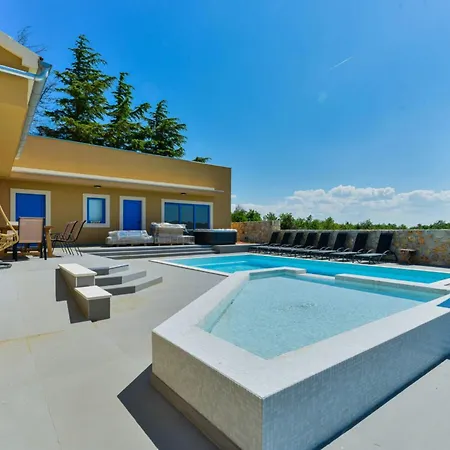 Вилла Re With Pool And Comfortable Slivnica
